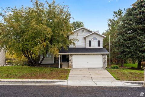 Tiny photo for 1370 E 5150 S, South Ogden, UT 84403 (MLS # 2118078)