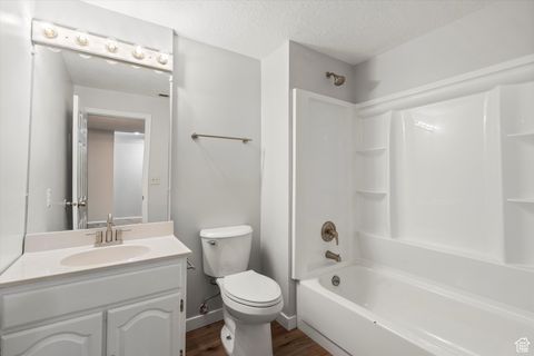 Tiny photo for 1370 E 5150 S, South Ogden, UT 84403 (MLS # 2118078)
