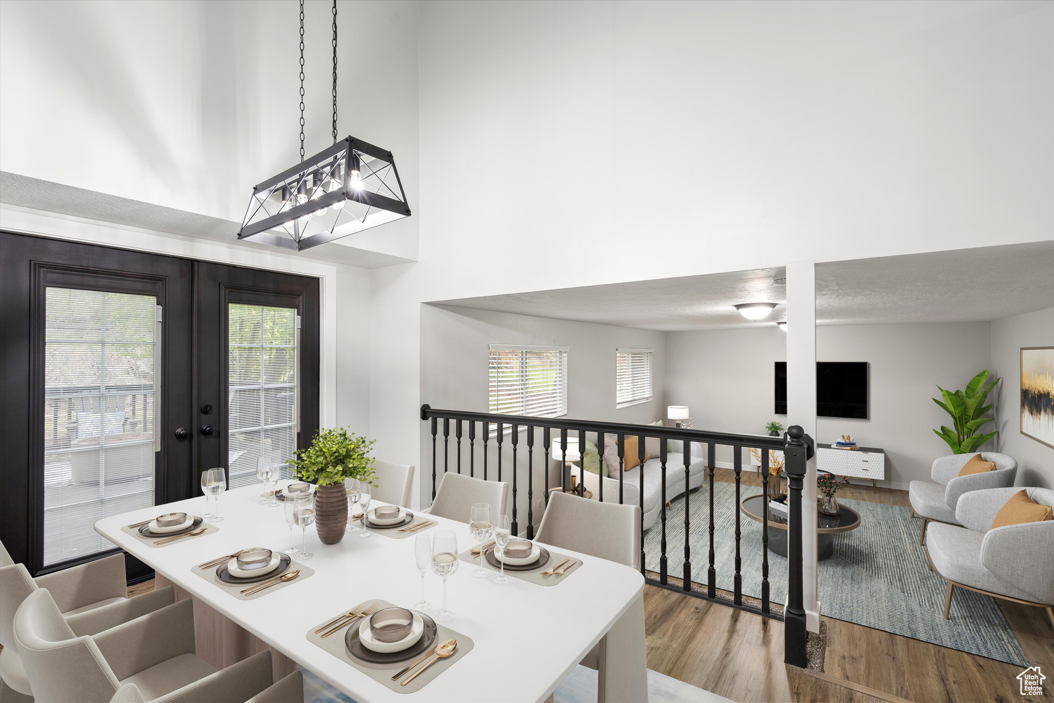 SUNNYSIDE MANOR - Residential