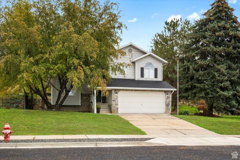 Tiny photo for 1370 E 5150 S, South Ogden, UT 84403 (MLS # 2118078)