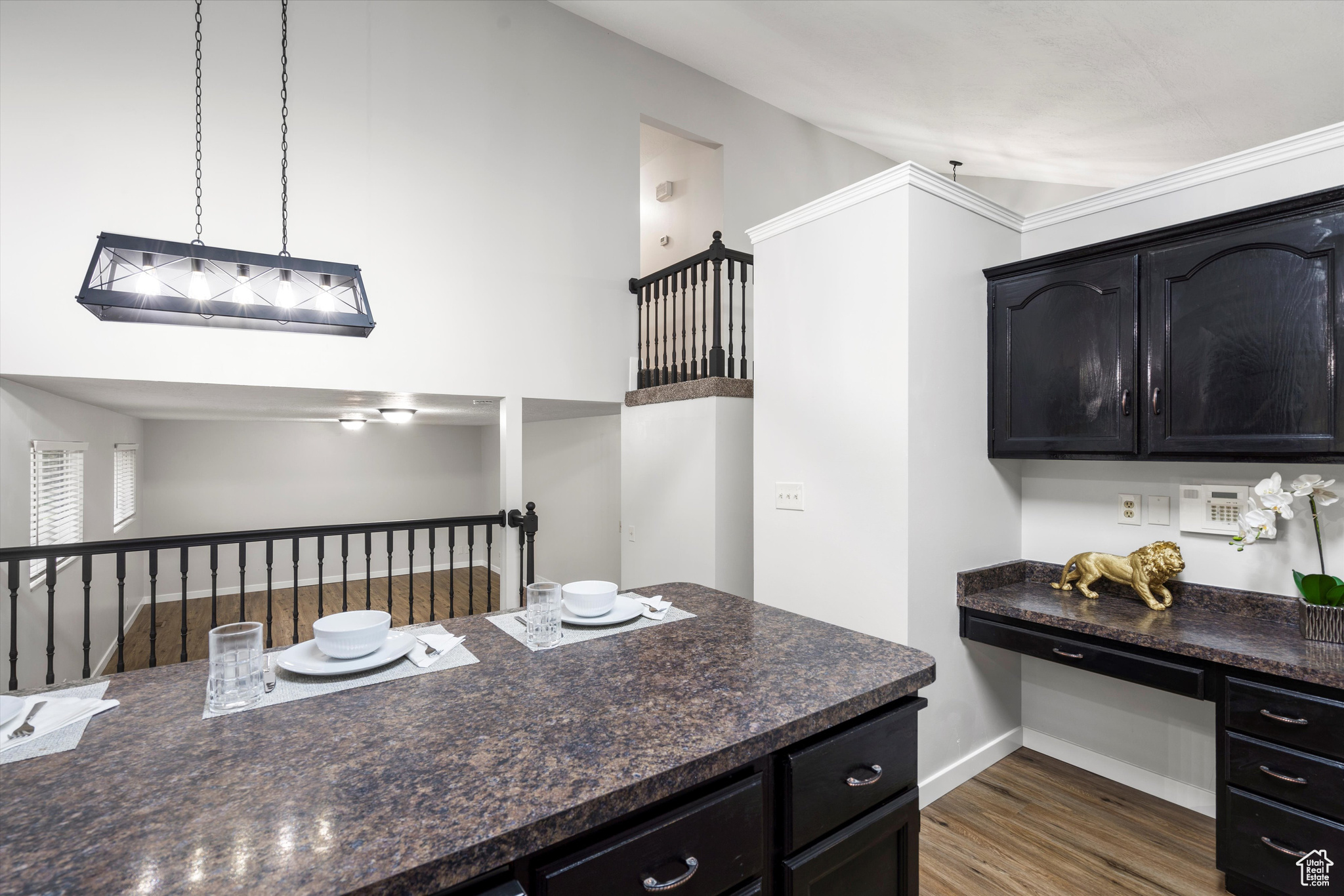 SUNNYSIDE MANOR - Residential