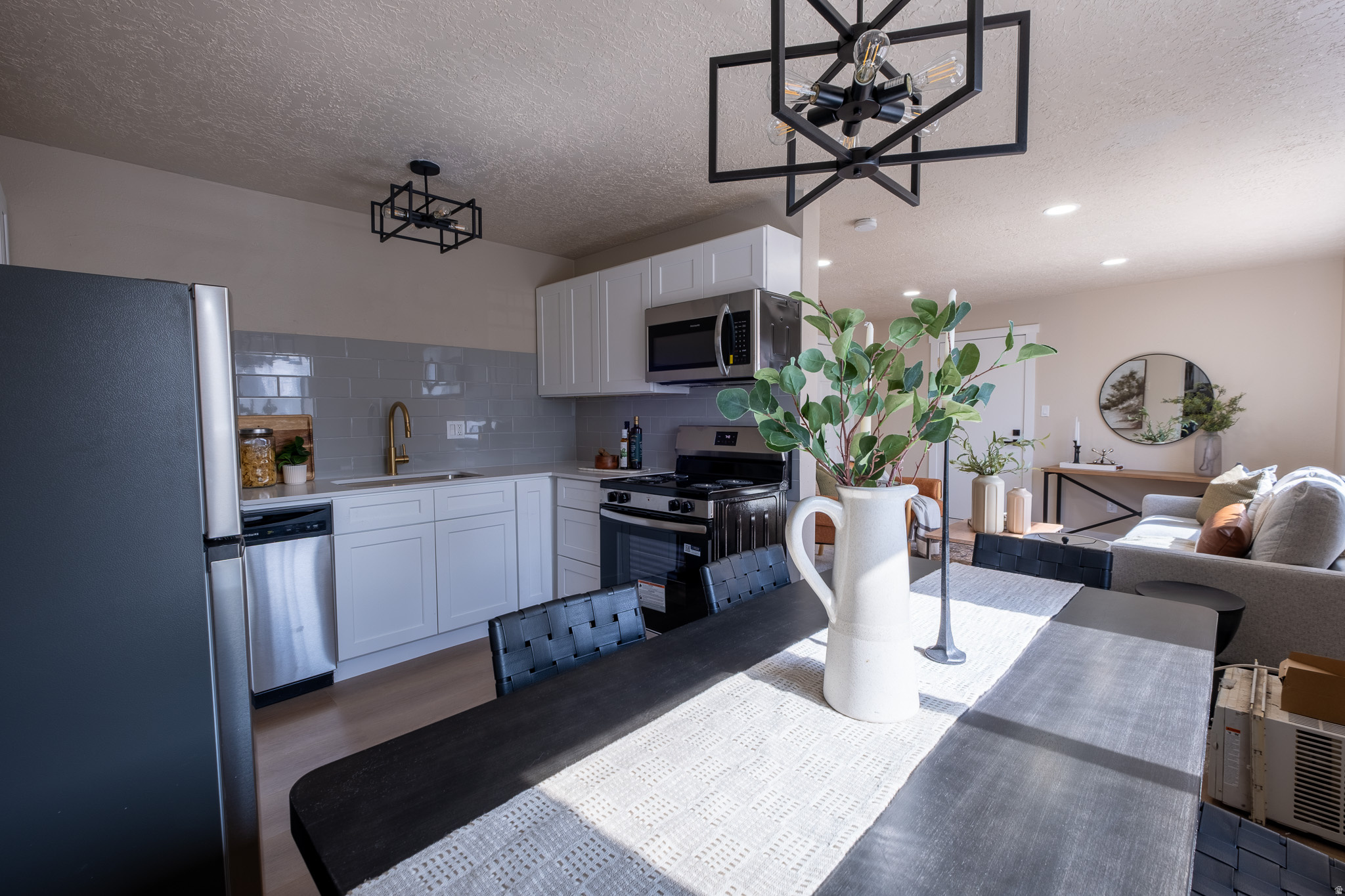 HOBBLE CREEK CONDOS - Residential