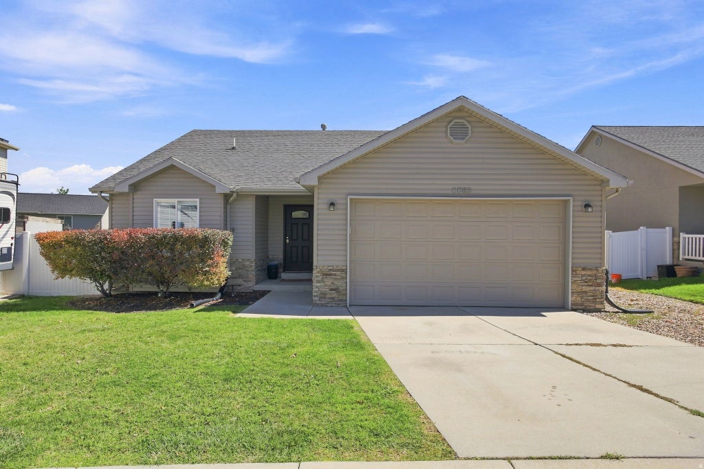 Photo of 8533 S SUNRISE OAK DR, West Jordan, UT 84081 (MLS # 2185824)