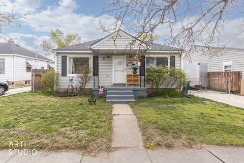 Photo of 875 PATTERSON ST, Ogden, UT 84403 (MLS # 2148889)