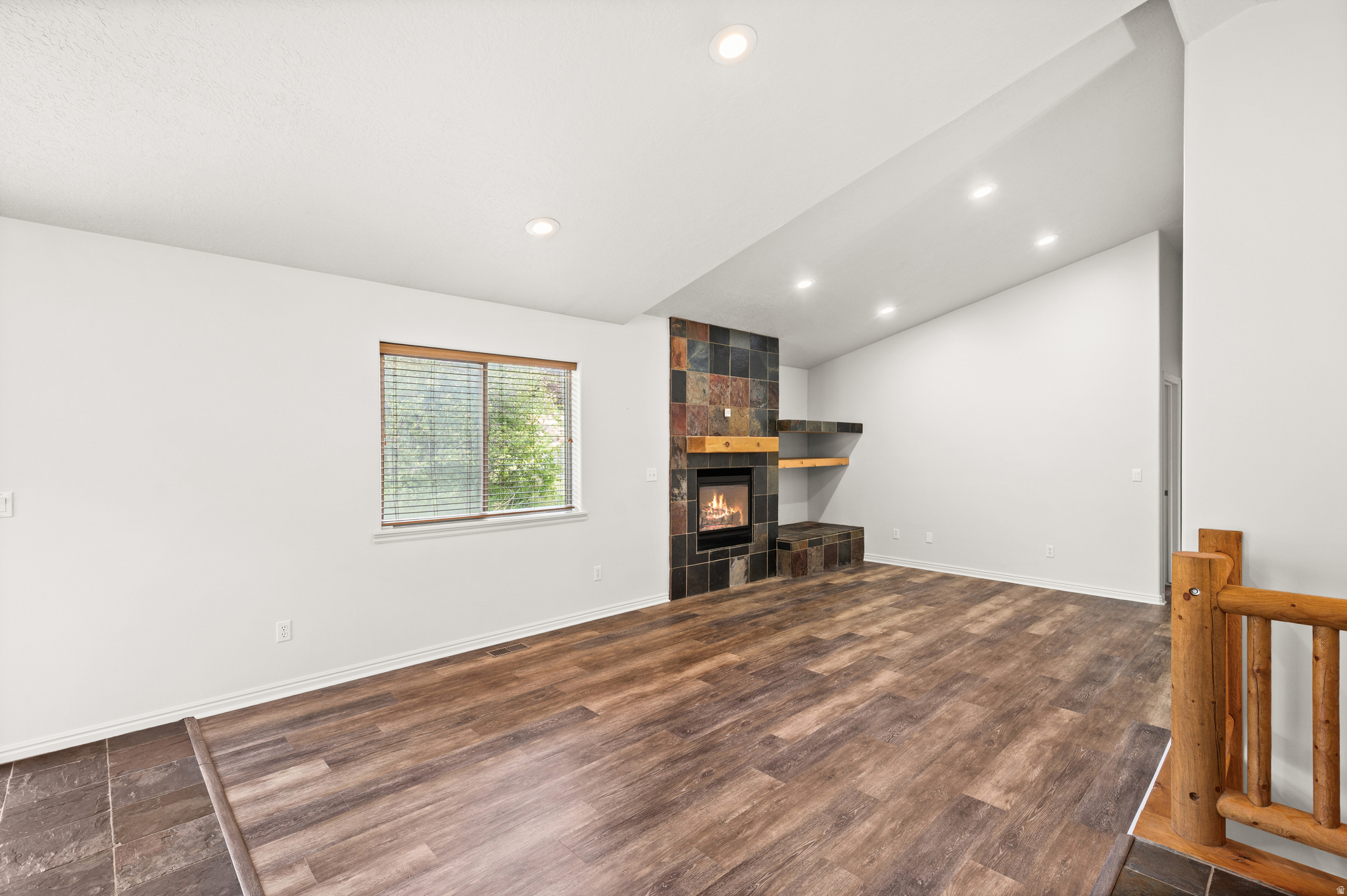 SOUTH RIDGE - Residential