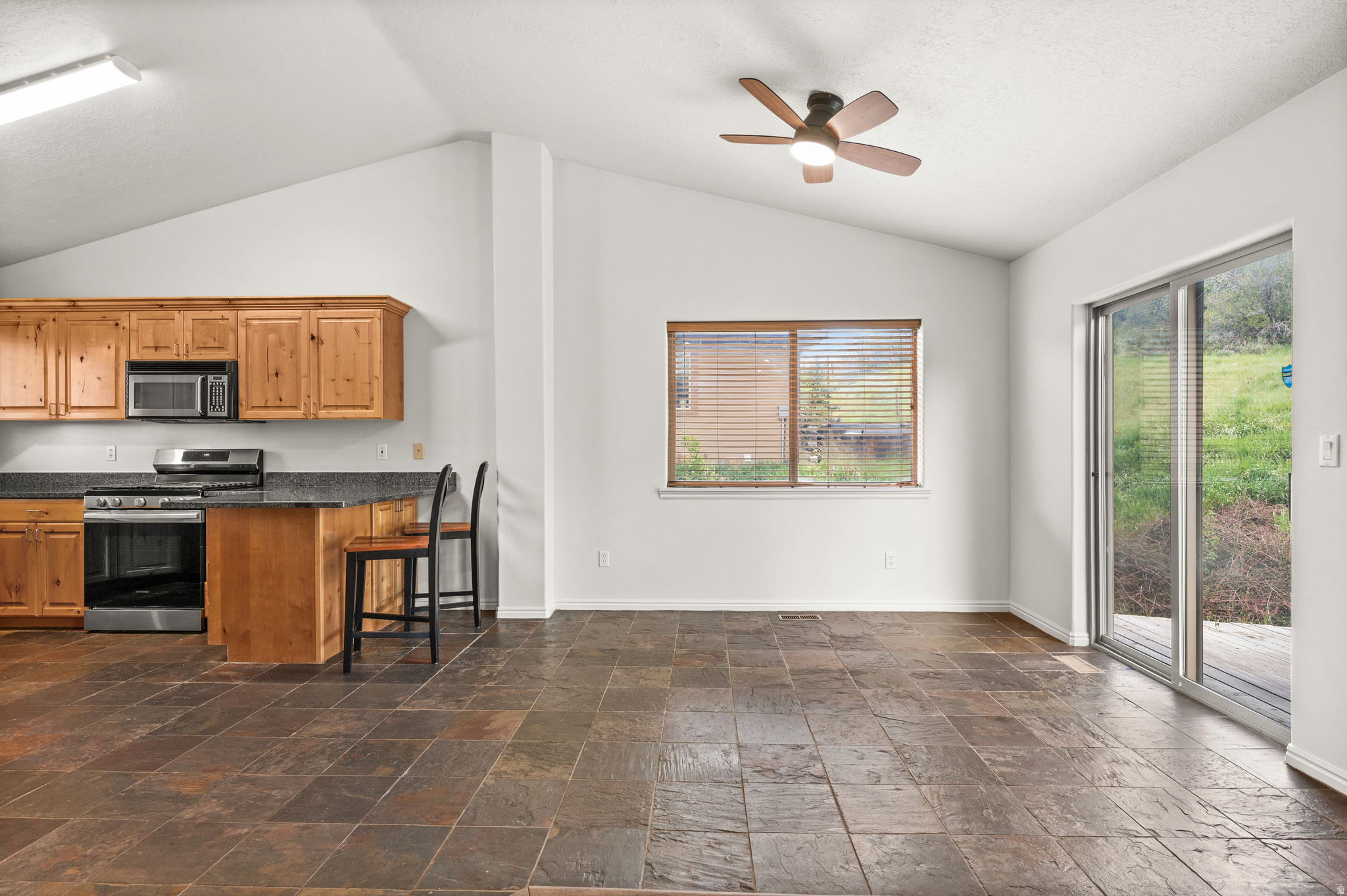 SOUTH RIDGE - Residential