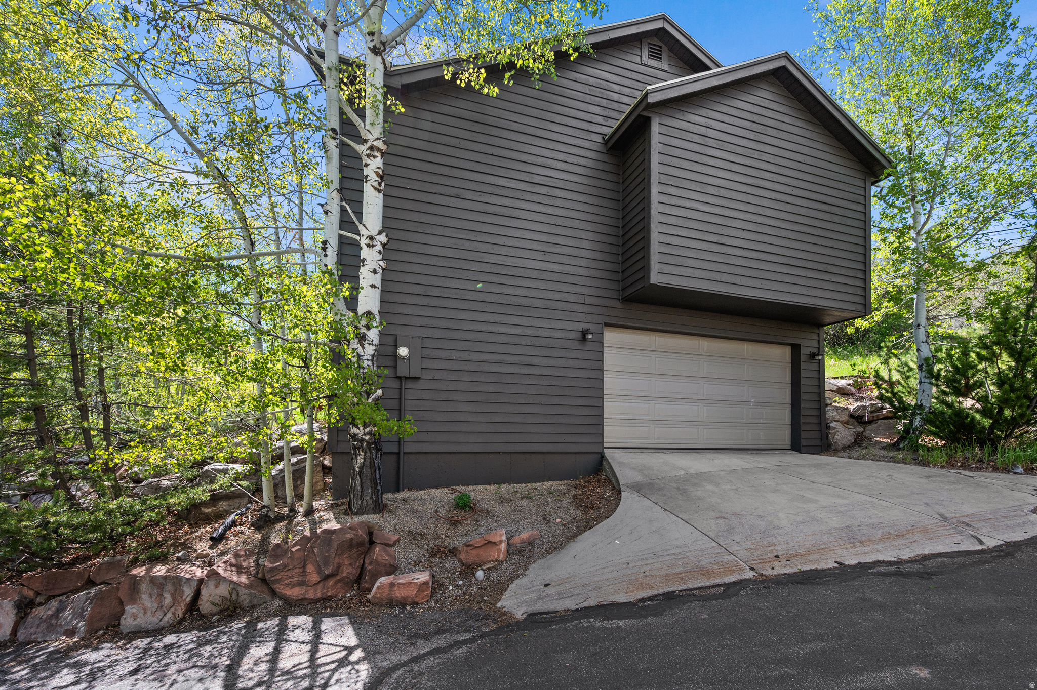 SOUTH RIDGE - Residential