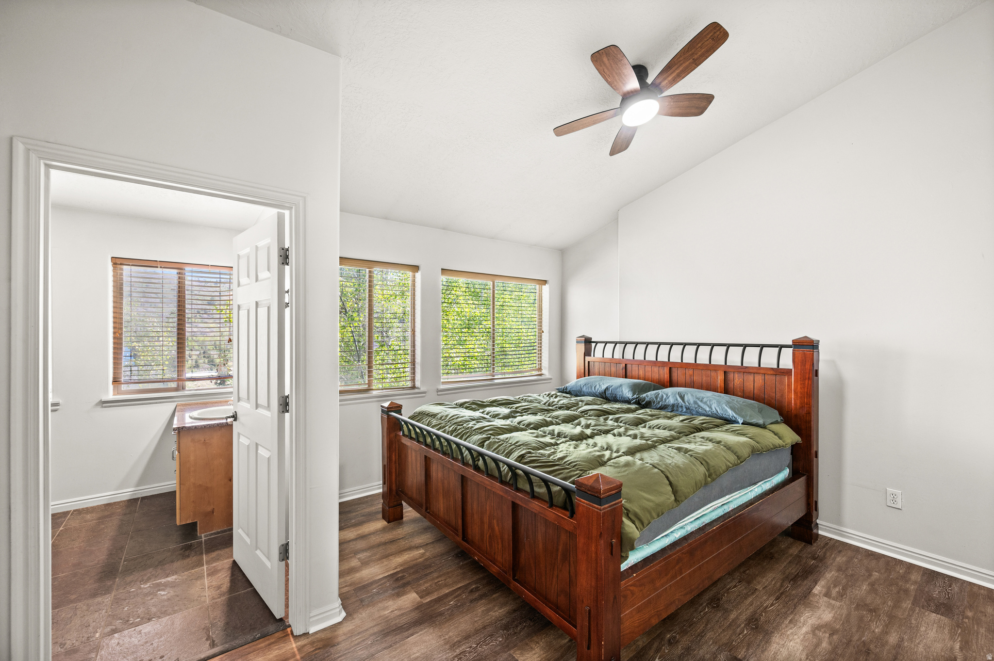 SOUTH RIDGE - Residential