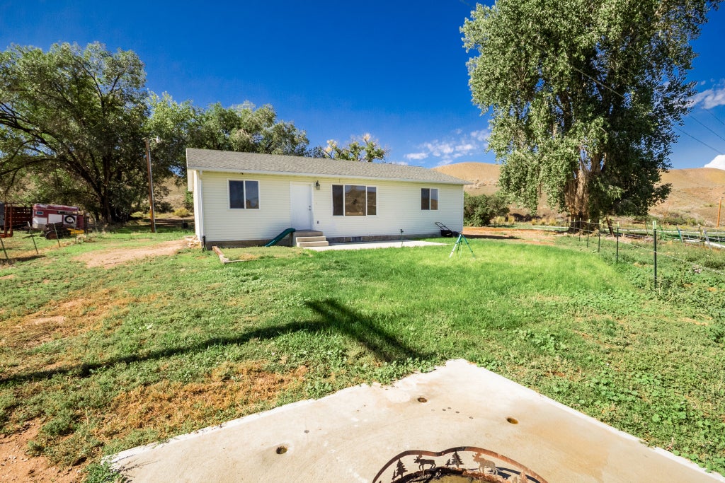 Photo of 7465 E BRUSH CREEK RD, Jensen, UT 84035 (MLS # 2186771)