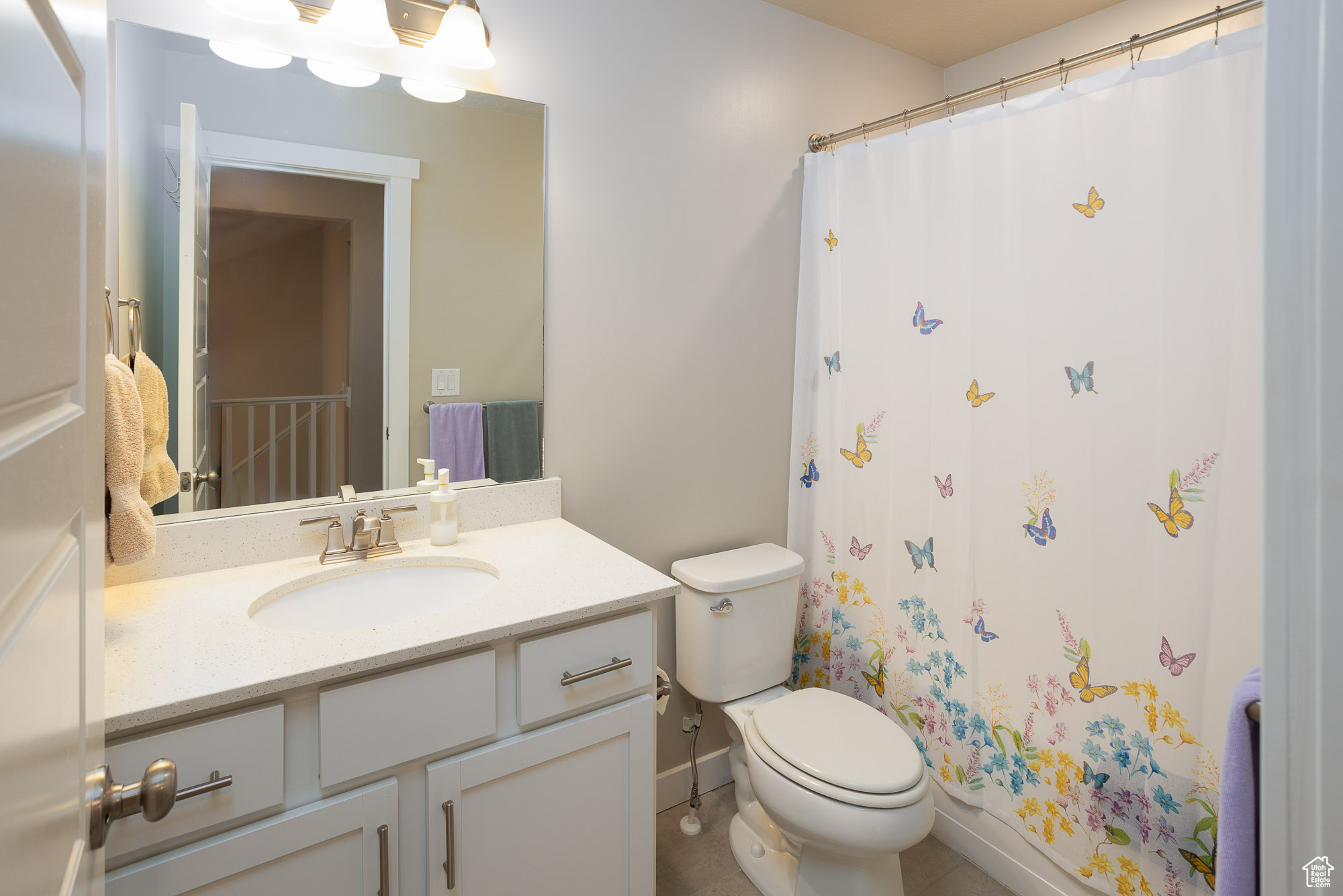 BROADVIEW SHORES - Residential