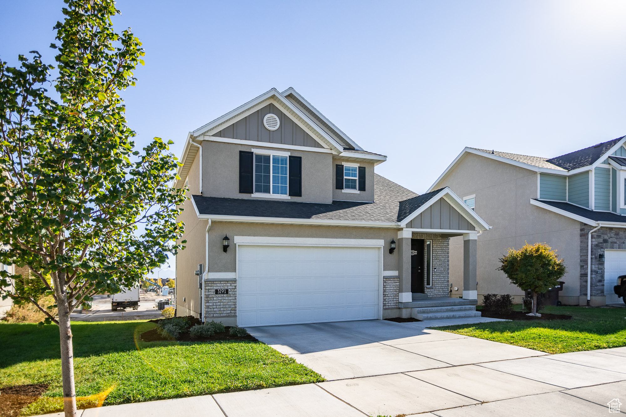 BROADVIEW SHORES - Residential