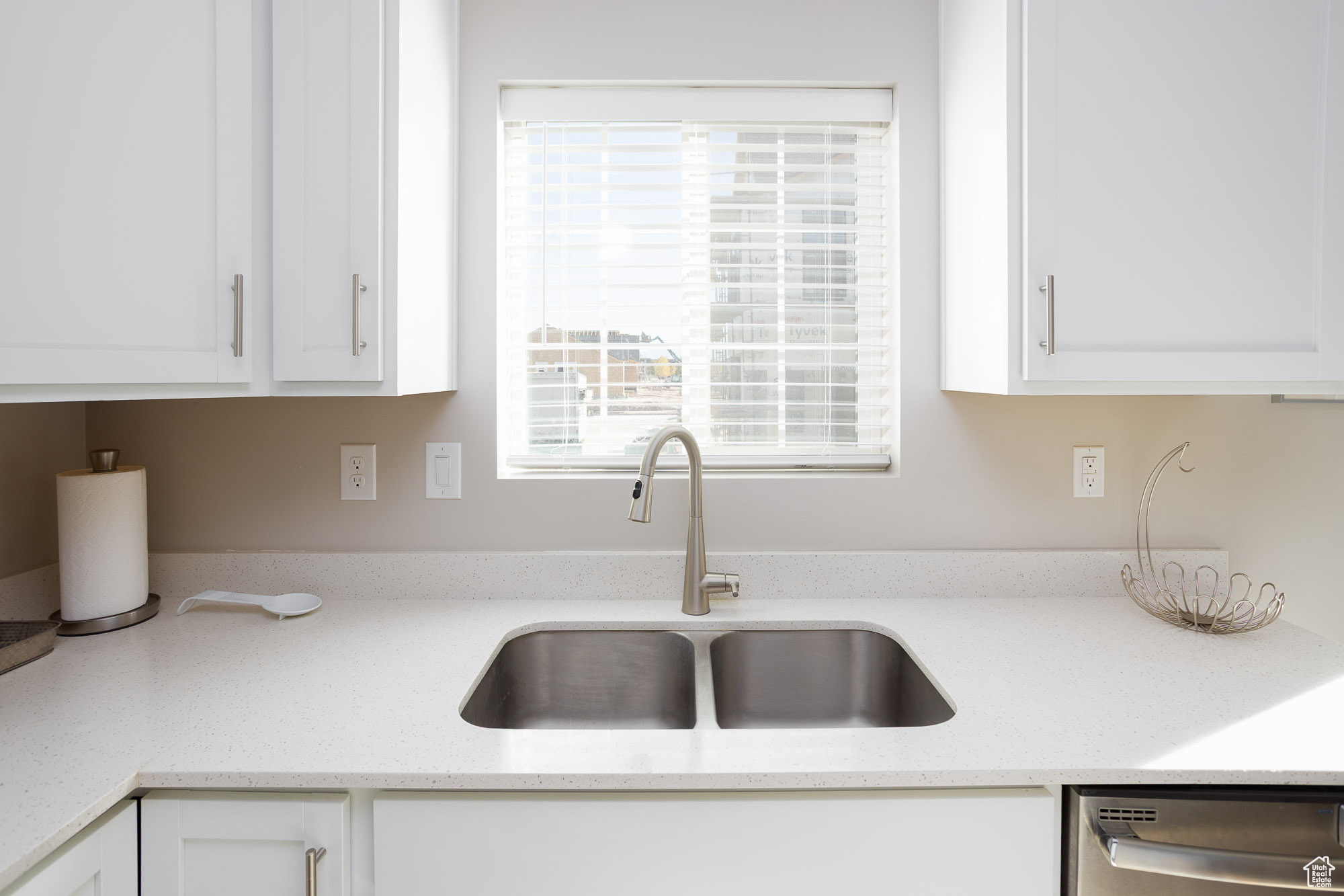 BROADVIEW SHORES - Residential