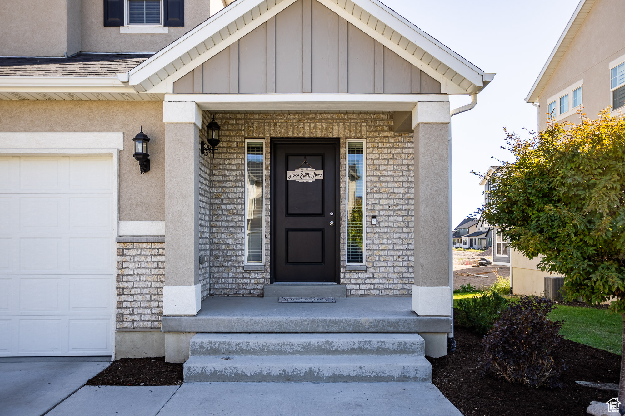 BROADVIEW SHORES - Residential