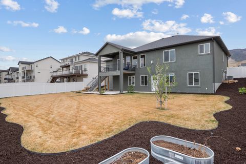 Tiny photo for 3638 S GARIBALDI WAY, Saratoga Springs, UT 84045 (MLS # 2147419)