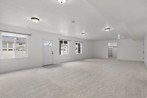 Tiny photo for 3638 S GARIBALDI WAY, Saratoga Springs, UT 84045 (MLS # 2147419)