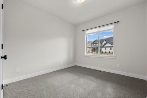 Tiny photo for 3638 S GARIBALDI WAY, Saratoga Springs, UT 84045 (MLS # 2147419)