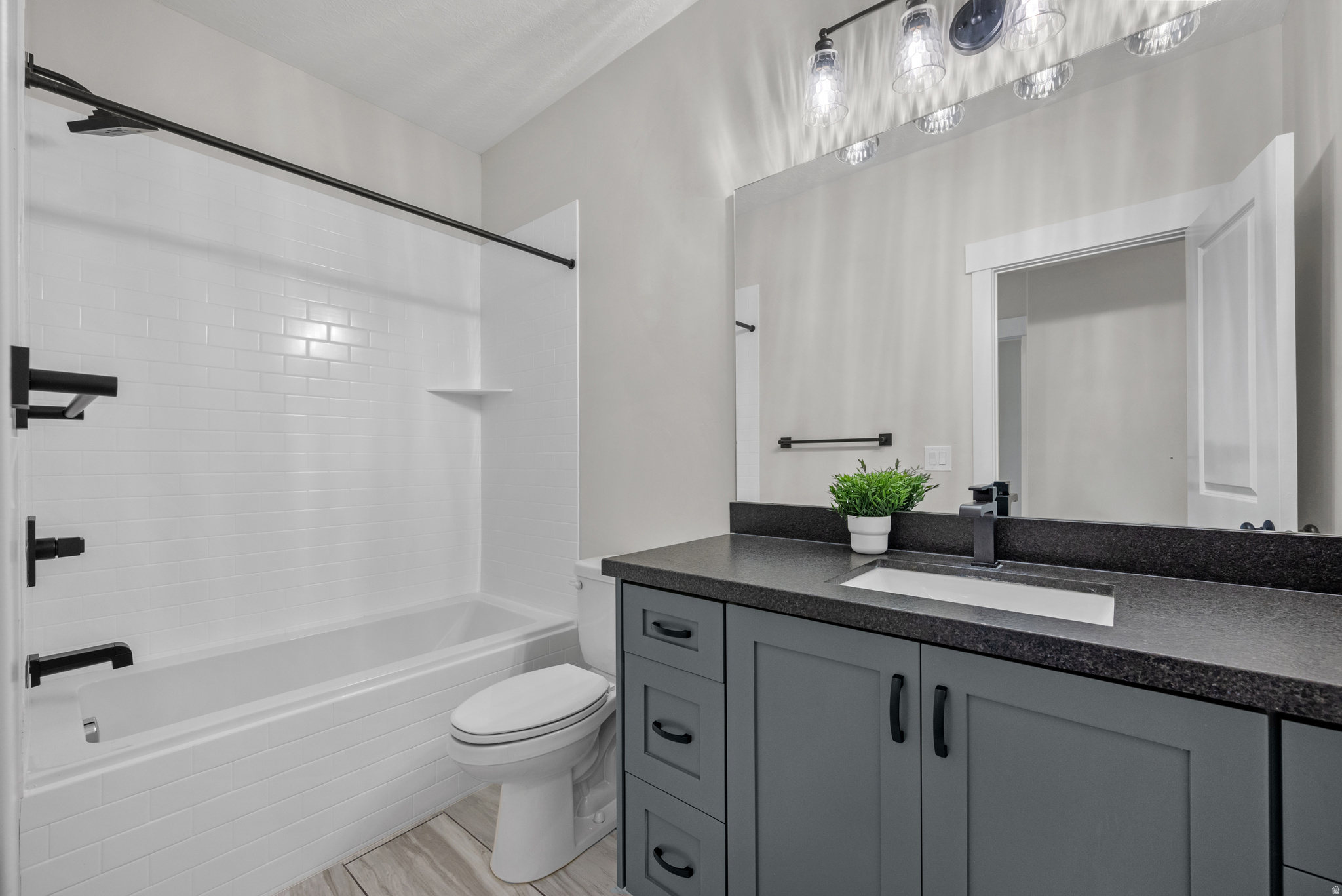 CATALINA BAY - Residential