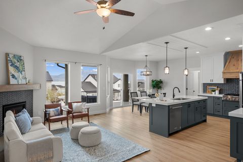 Tiny photo for 3638 S GARIBALDI WAY, Saratoga Springs, UT 84045 (MLS # 2147419)