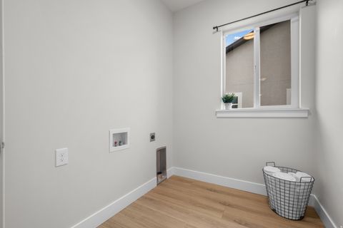 Tiny photo for 3638 S GARIBALDI WAY, Saratoga Springs, UT 84045 (MLS # 2147419)