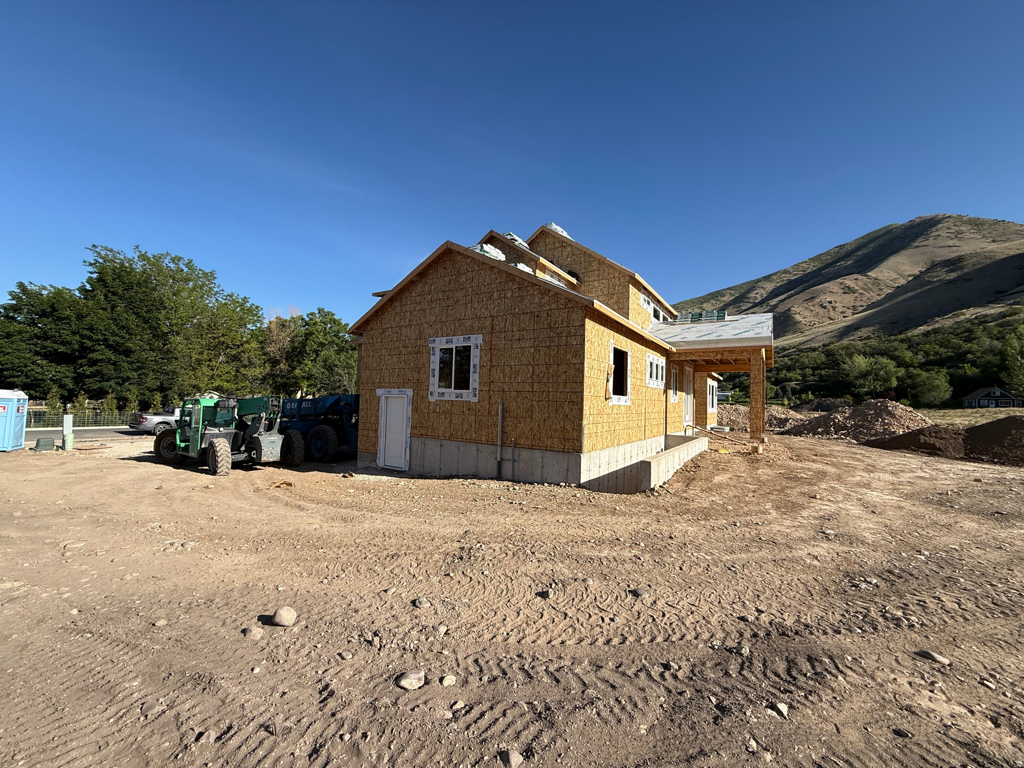 WHISPER HOLLOW - Residential