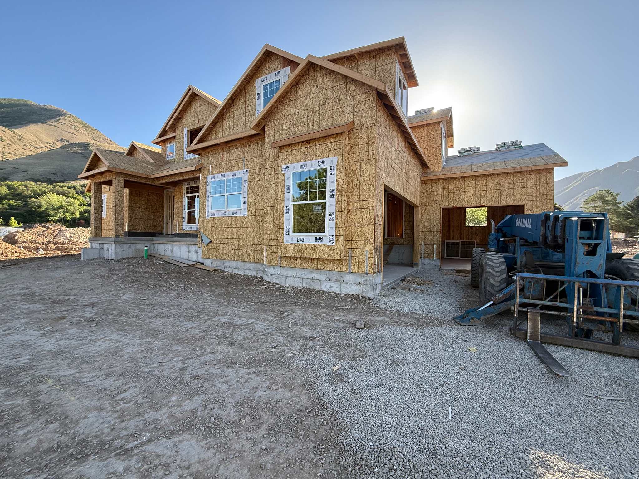 WHISPER HOLLOW - Residential