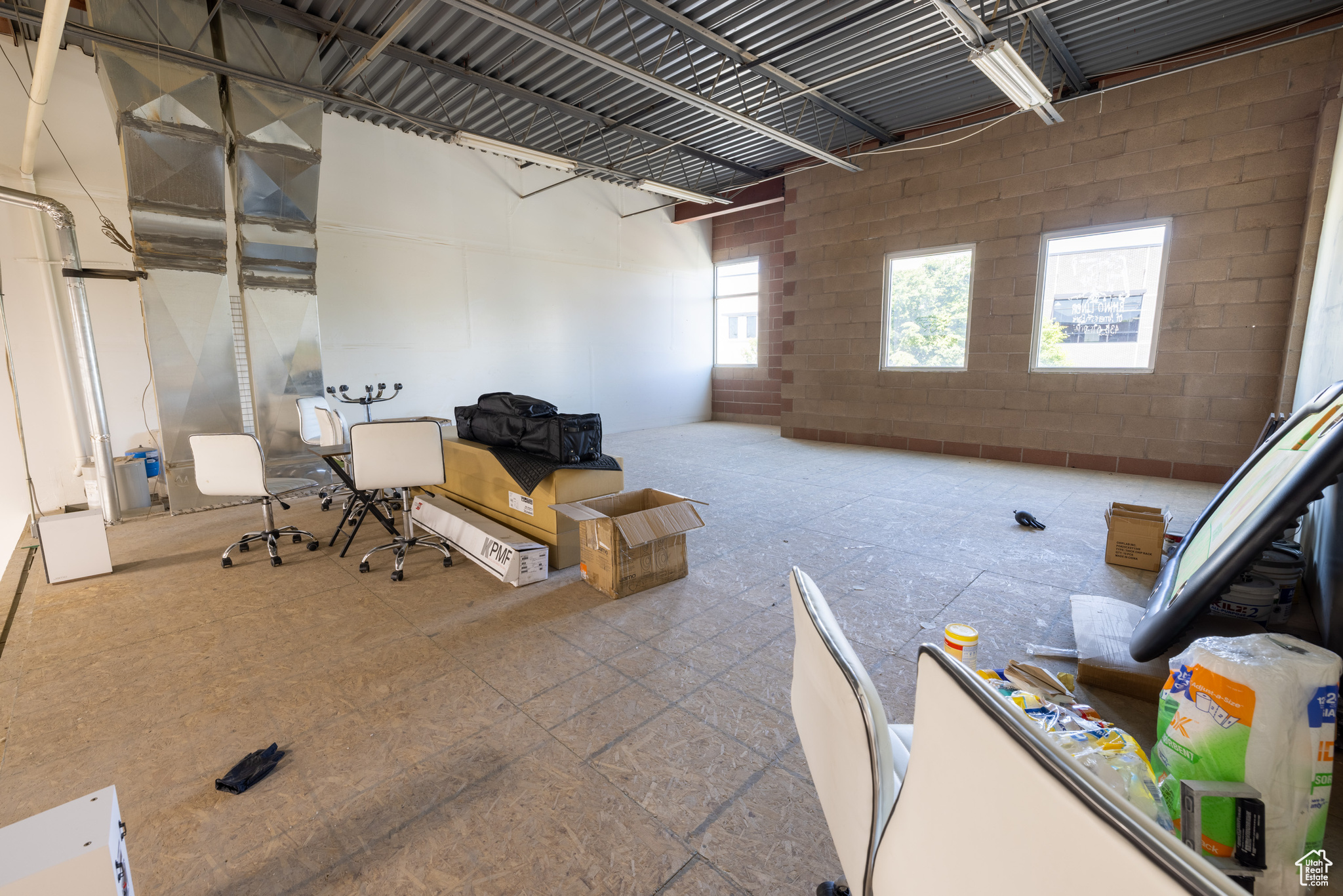 AF9 CONDO - Commercial Lease