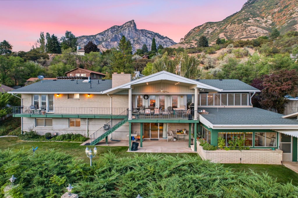 Photo of 1741 N DRIFTWOOD DR, Provo, UT 84604 (MLS # 2182476)