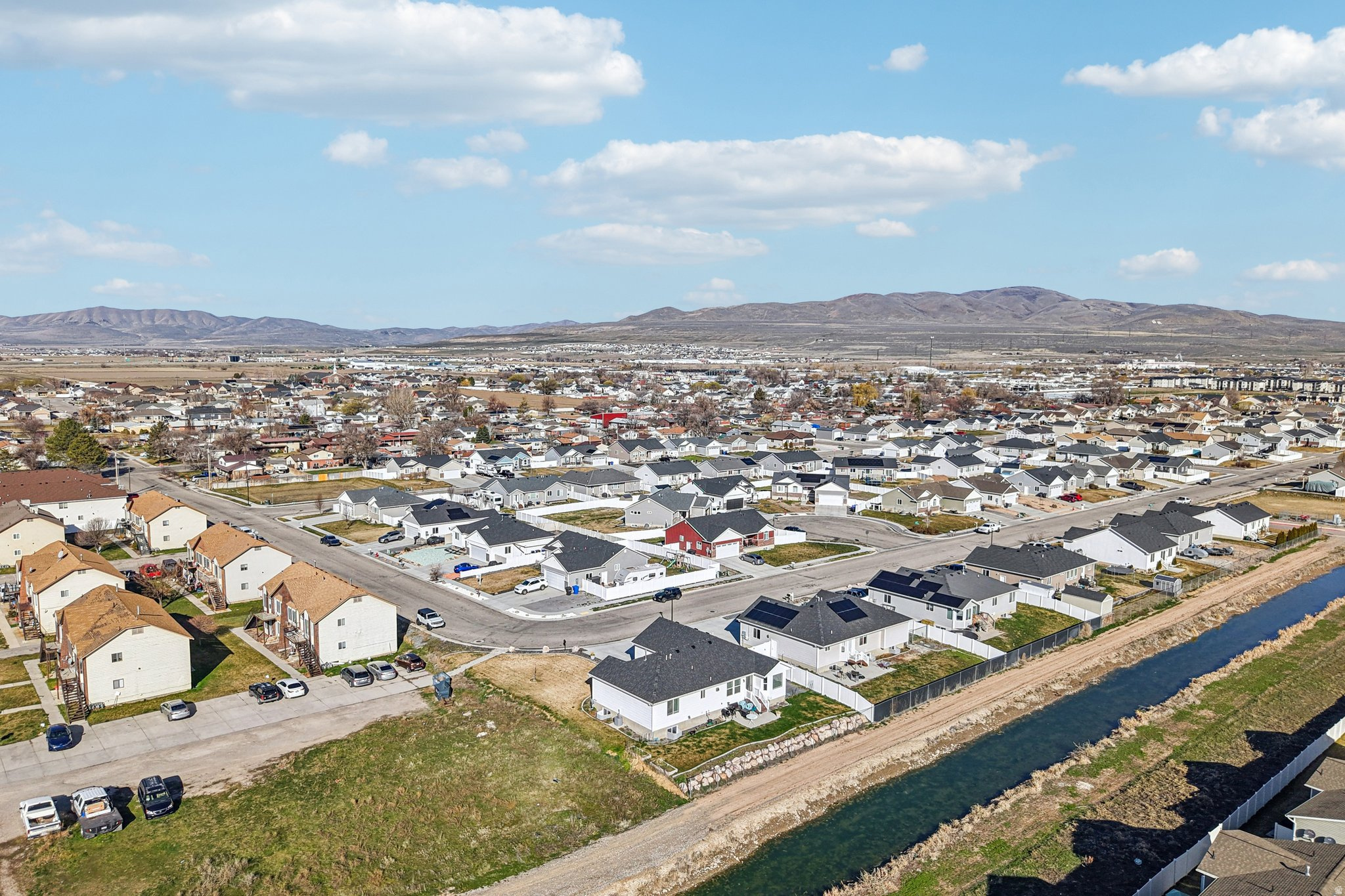 CHADAZ ESTATES - Residential