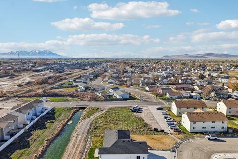 Tiny photo for 541 S 400 W, Tremonton, UT 84337 (MLS # 2143222)