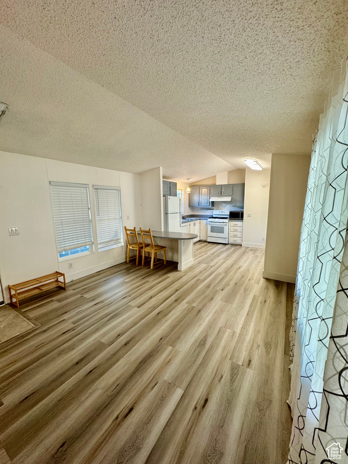 MEADOWBROOK VILLAGE - Residential