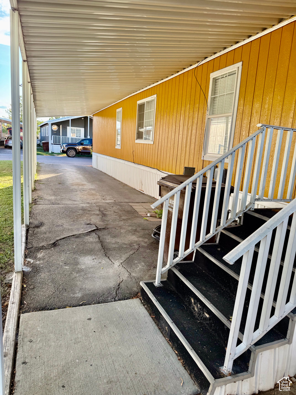 MEADOWBROOK VILLAGE - Residential