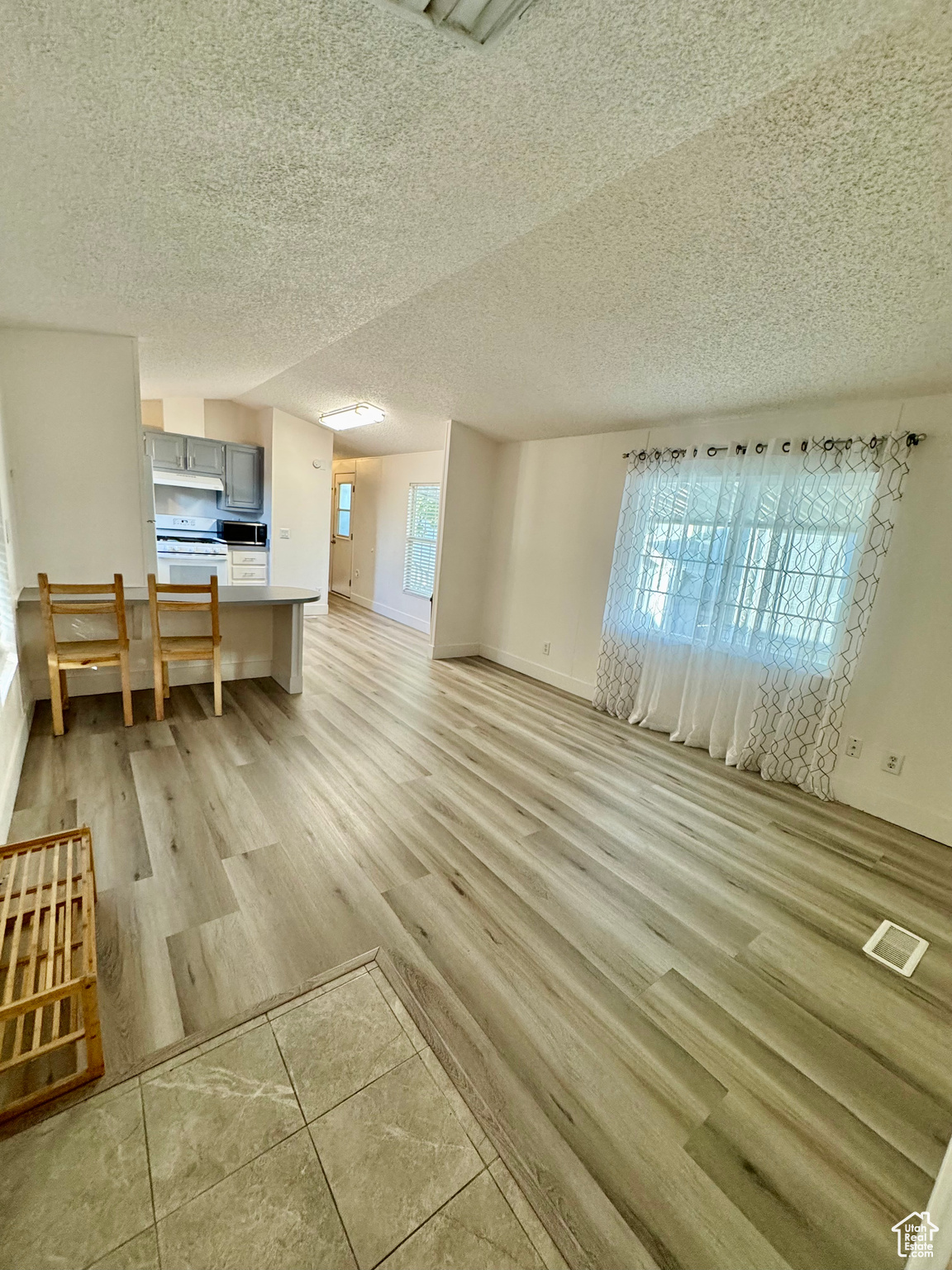 MEADOWBROOK VILLAGE - Residential