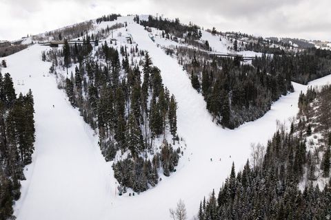 Tiny photo for 3267 W DEER HOLLOW RD #2402, Park City, UT 84060 (MLS # 2125610)