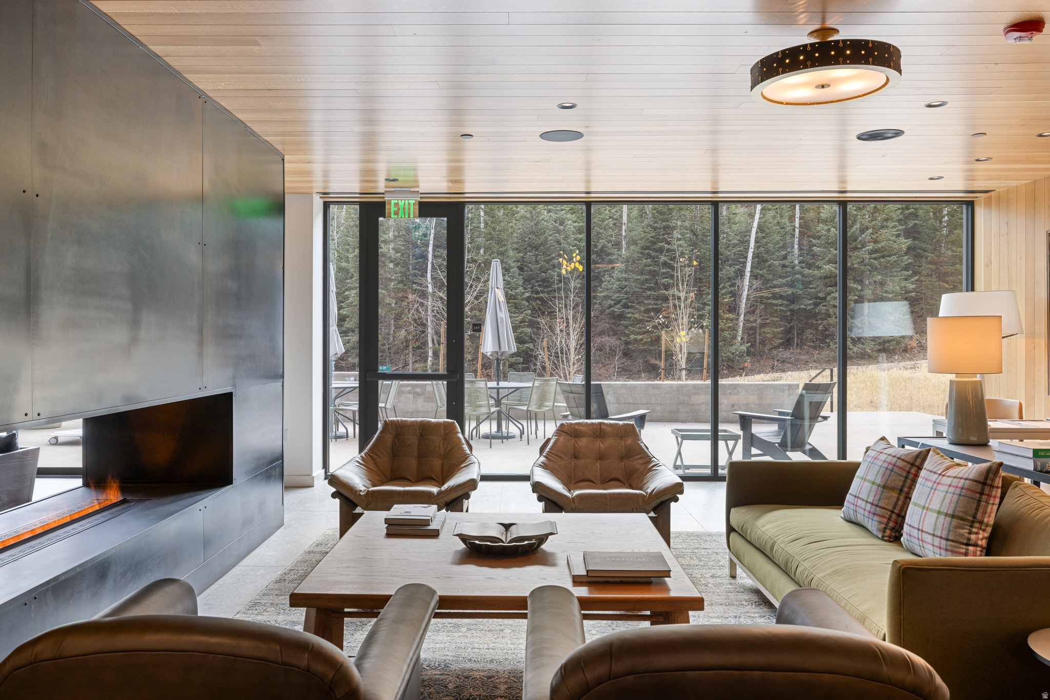 FOUNDERS PLACE - Residential