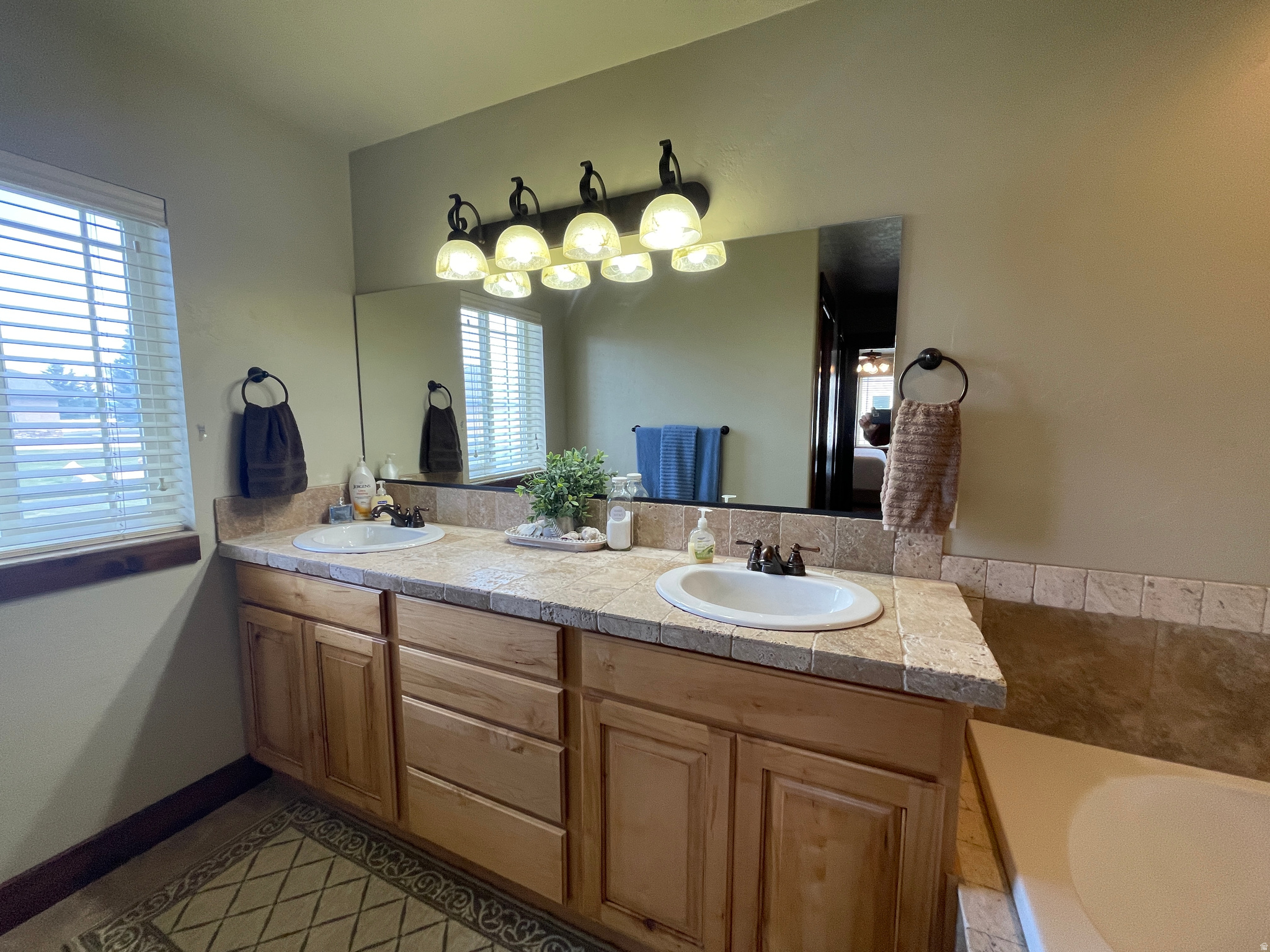 THE COTTAGES - Residential