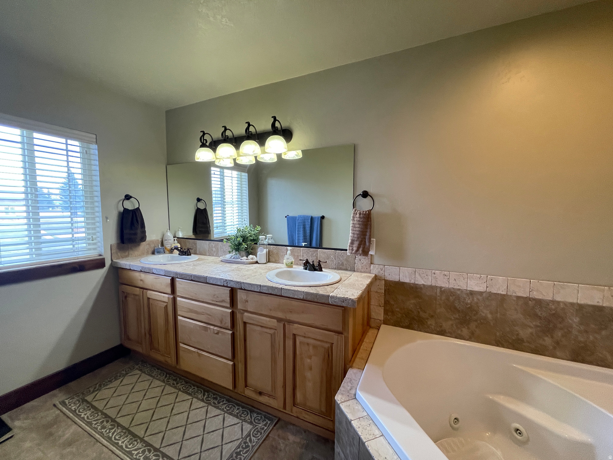 THE COTTAGES - Residential