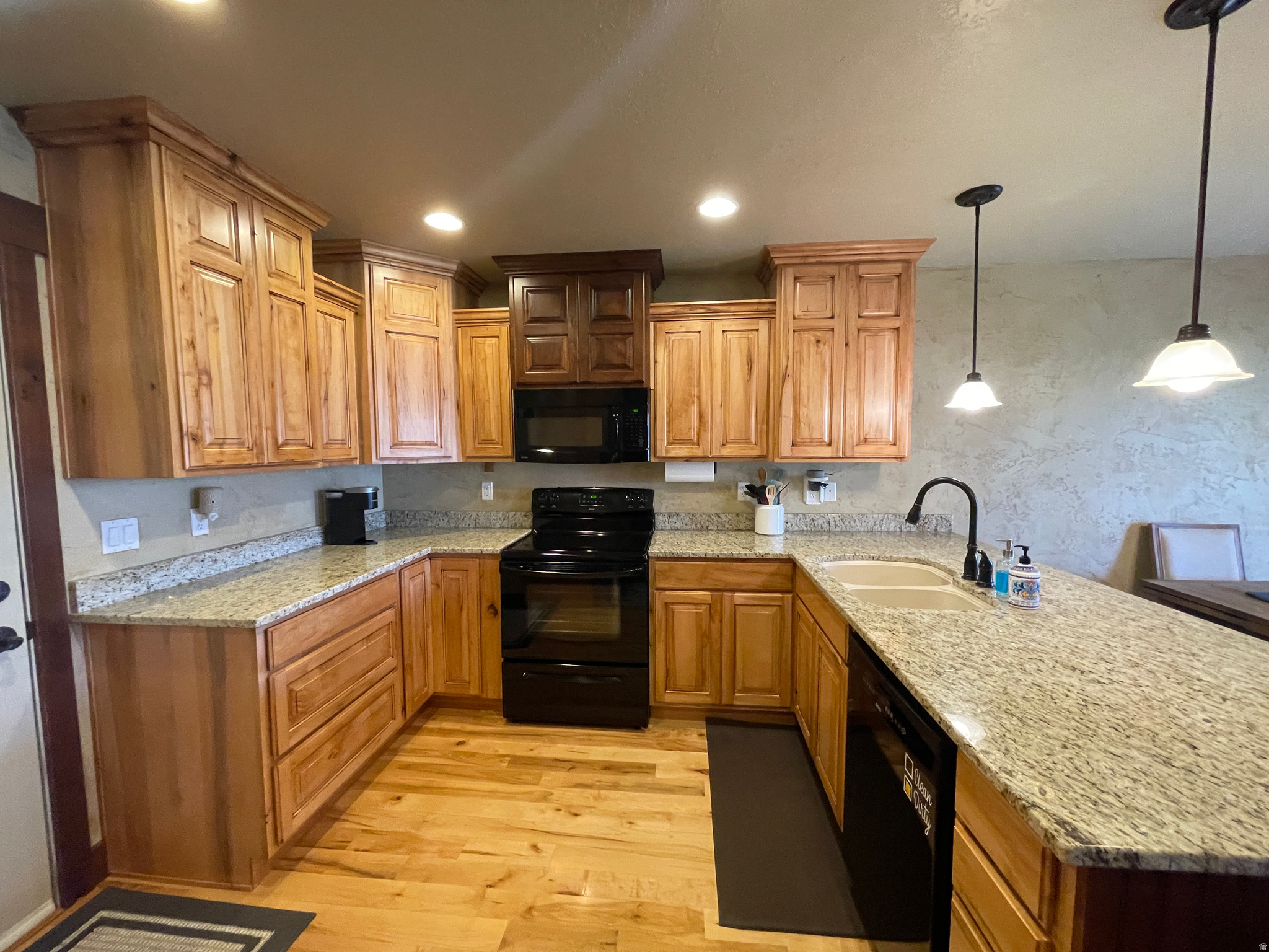 THE COTTAGES - Residential