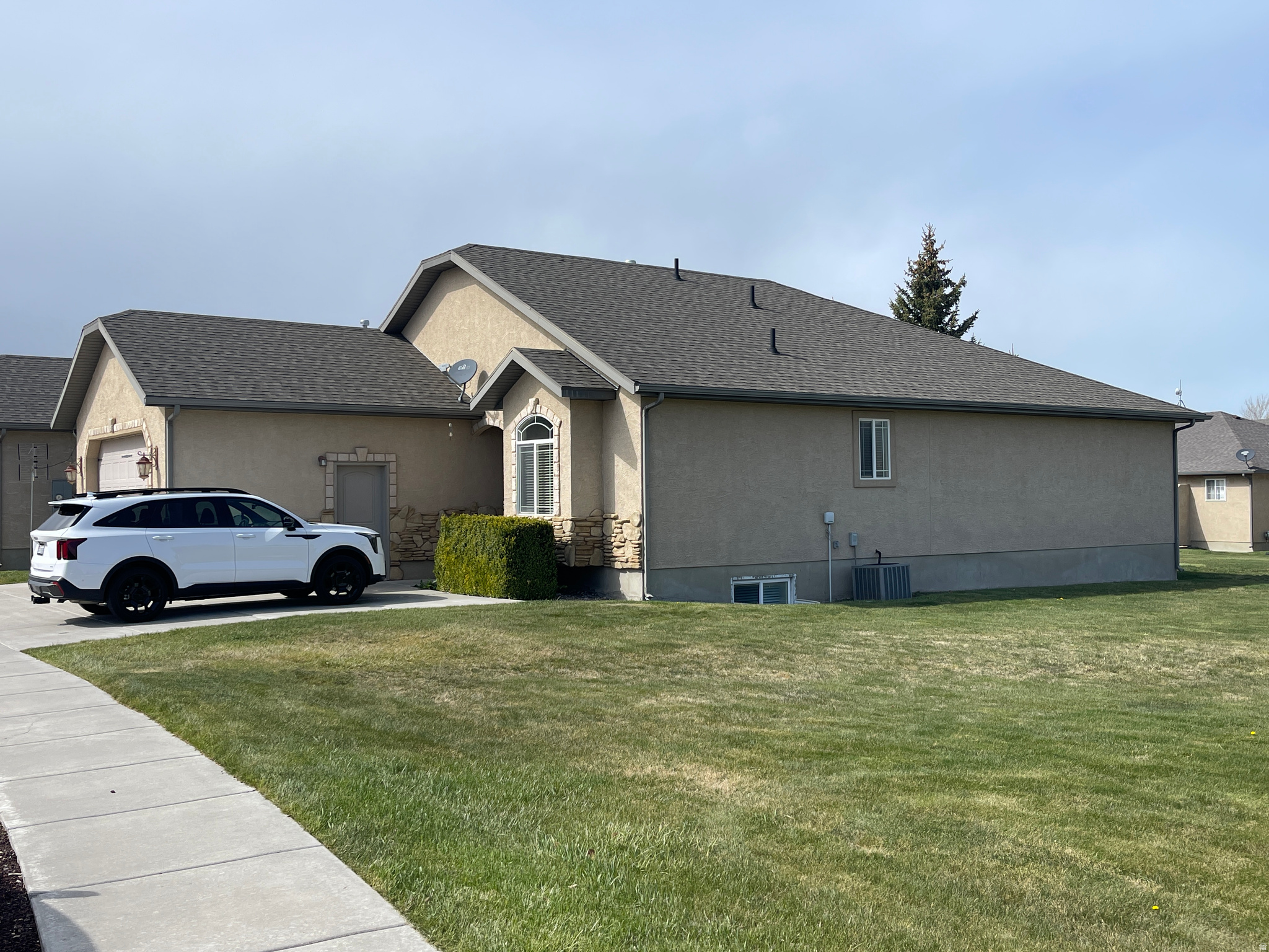 THE COTTAGES - Residential