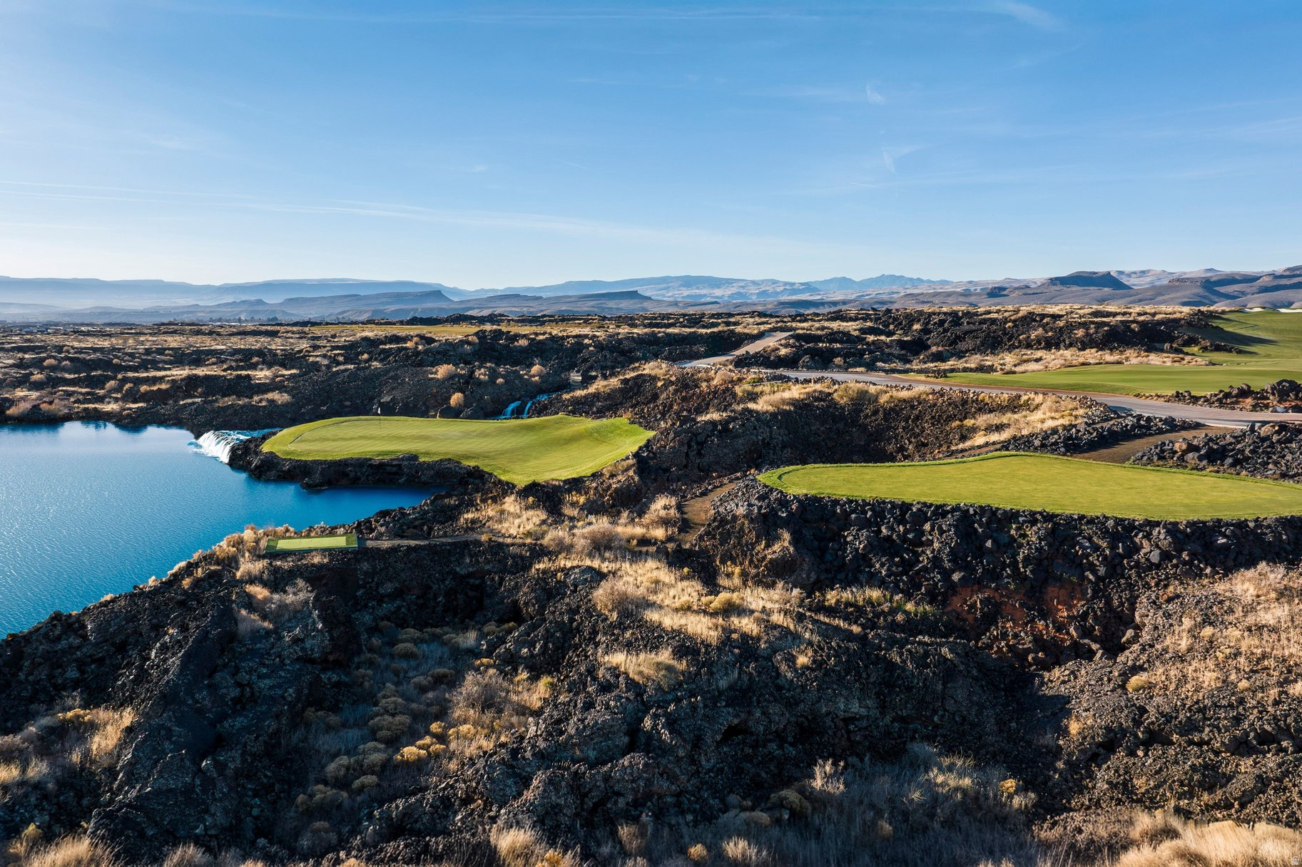 BLACK DESERT RESORT CENTER - Residential
