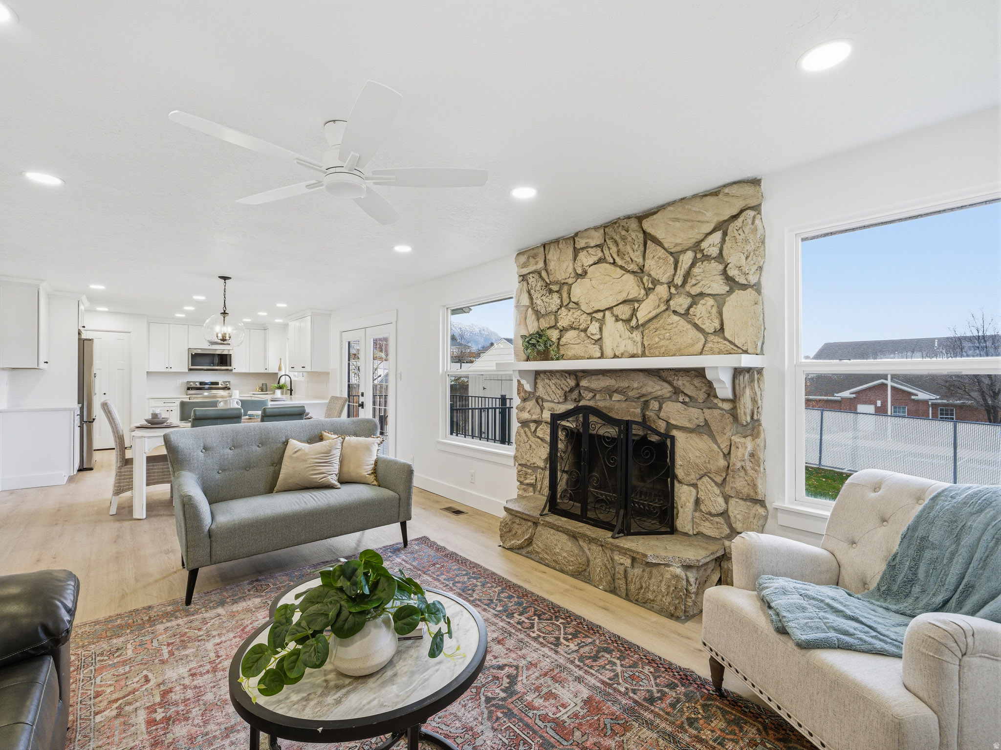 DEVERAUX ESTATE - Residential