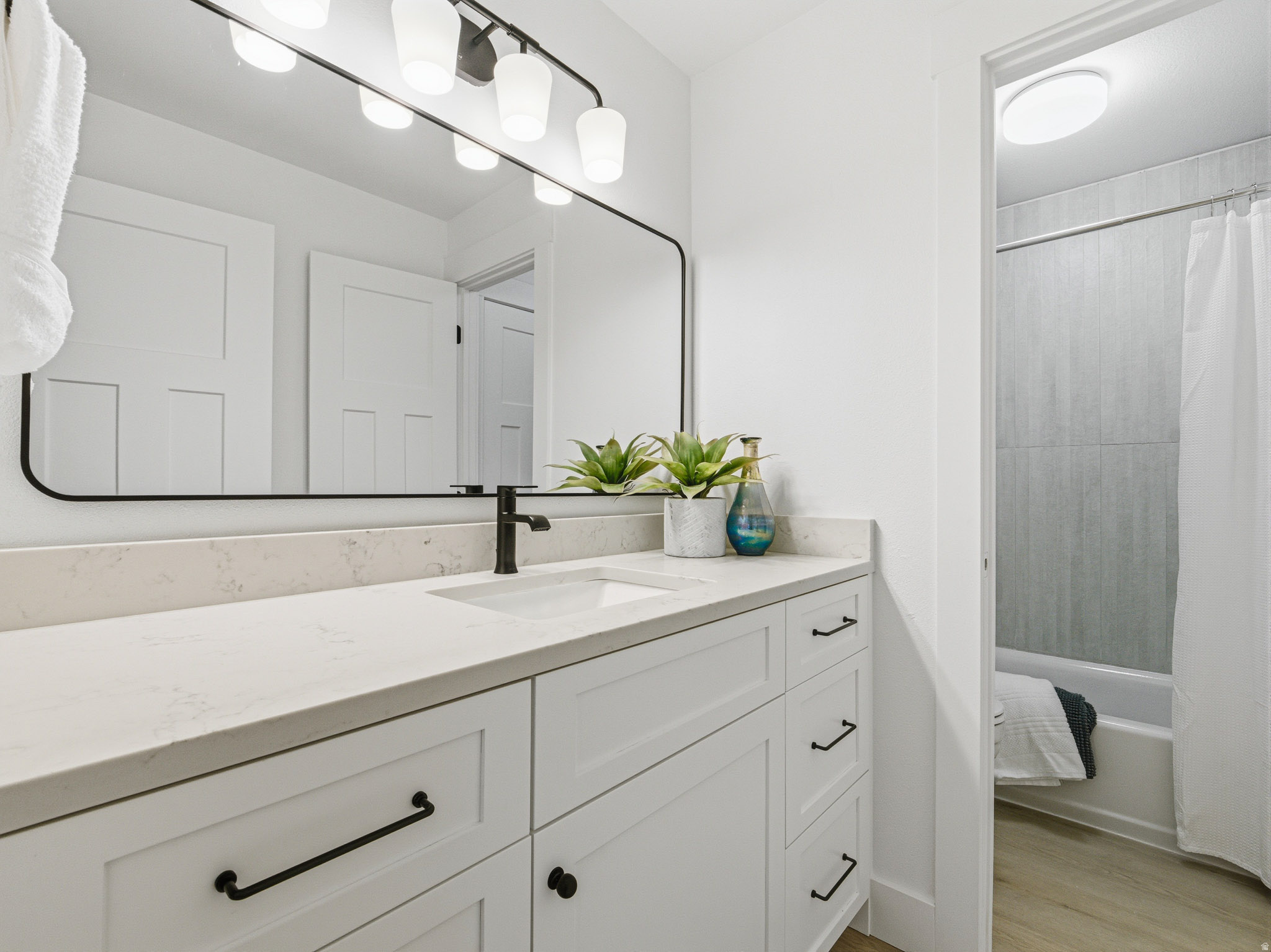 DEVERAUX ESTATE - Residential