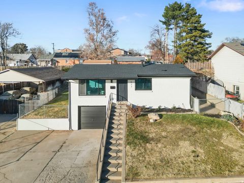 Photo of 527 E 250 S, Clearfield, UT 84015 (MLS # 2128657)