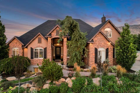 Photo of 14523 S LONG RIDGE DR, Herriman, UT 84096 (MLS # 2177185)