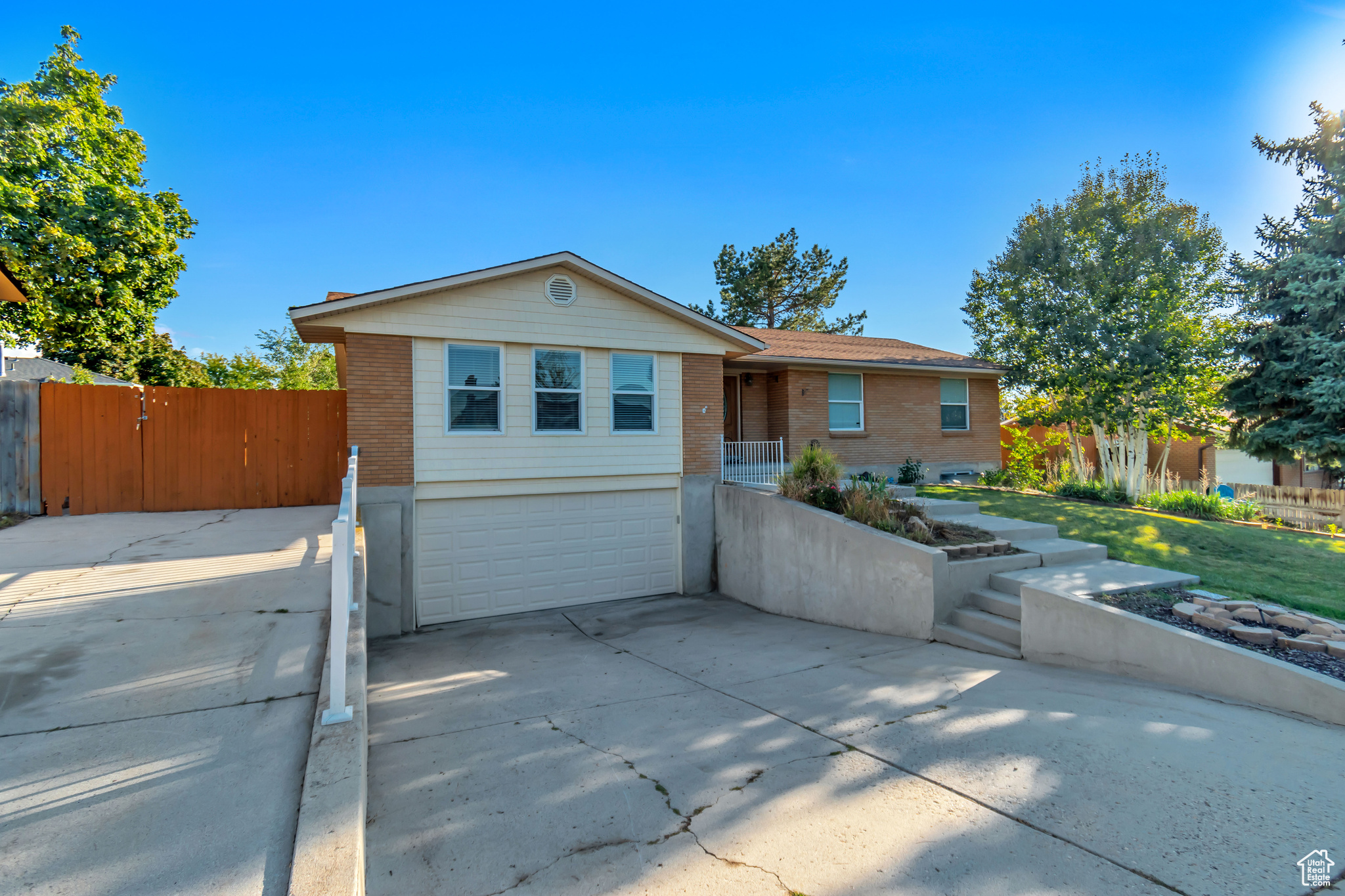 1238 E North Eden Cir, Sandy, Utah image 3