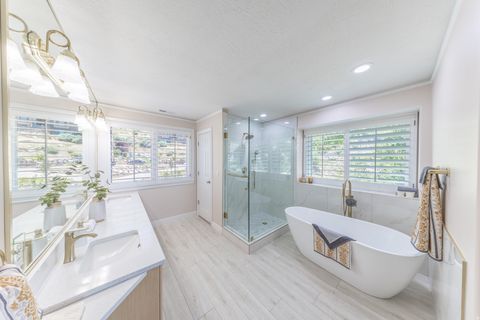 Tiny photo for 144 S BOUNTIFUL BLVD E, Bountiful, UT 84010 (MLS # 2145023)