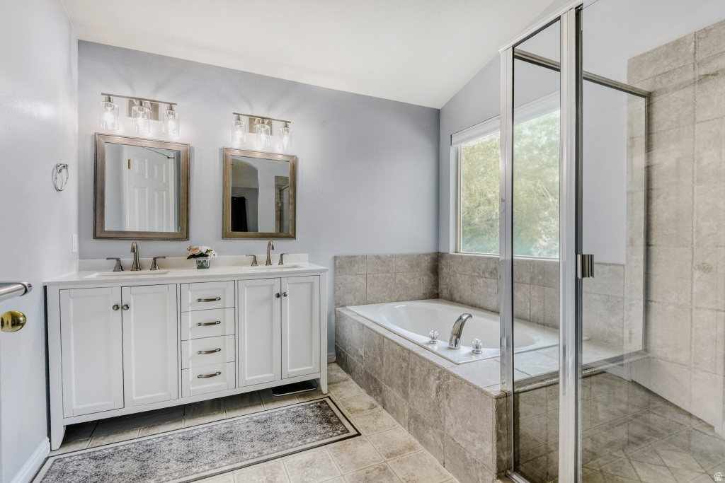 DIAMOND SUMMIT UNIT 15A - Residential