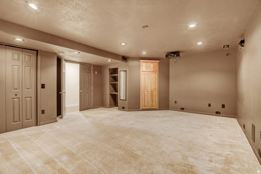 DIAMOND SUMMIT UNIT 15A - Residential