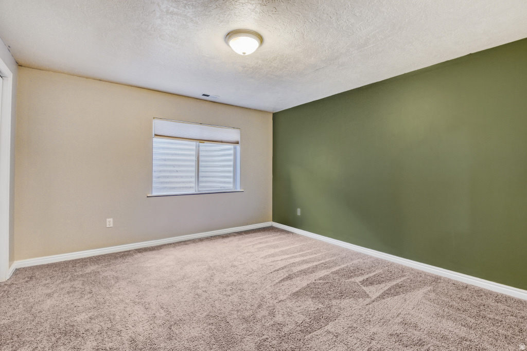 DIAMOND SUMMIT UNIT 15A - Residential