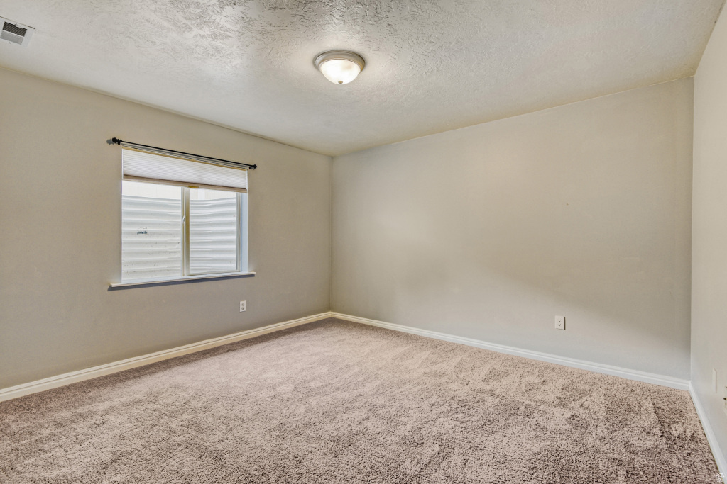 DIAMOND SUMMIT UNIT 15A - Residential