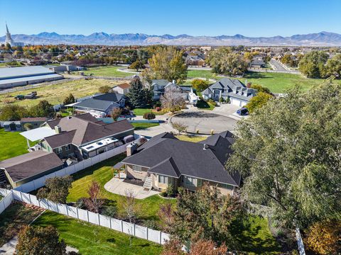 Tiny photo for 9909 S DREAM CIR W, South Jordan, UT 84095 (MLS # 2120494)